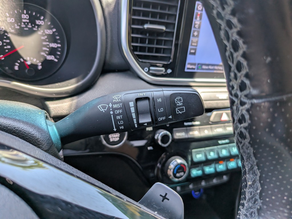 Kia Sportage Vehicle Full-screen Gallery Image 29