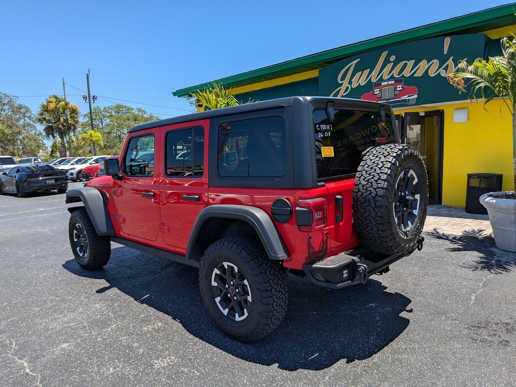 Jeep Wrangler Vehicle Full-screen Gallery Image 03