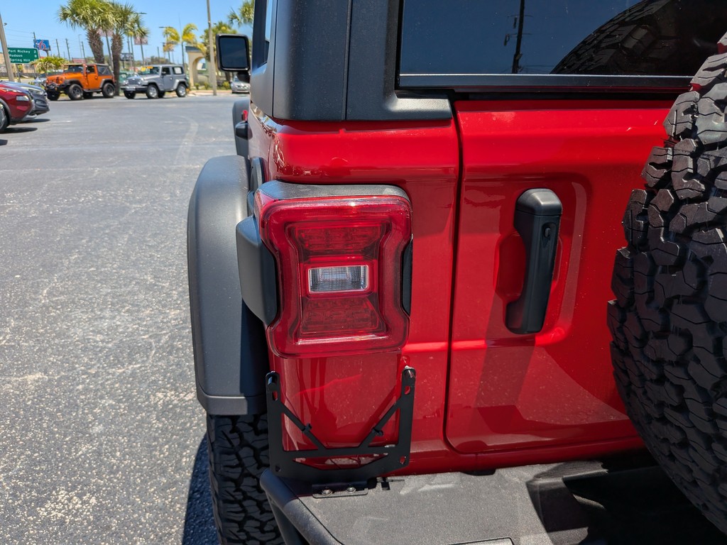 Jeep Wrangler Vehicle Full-screen Gallery Image 07