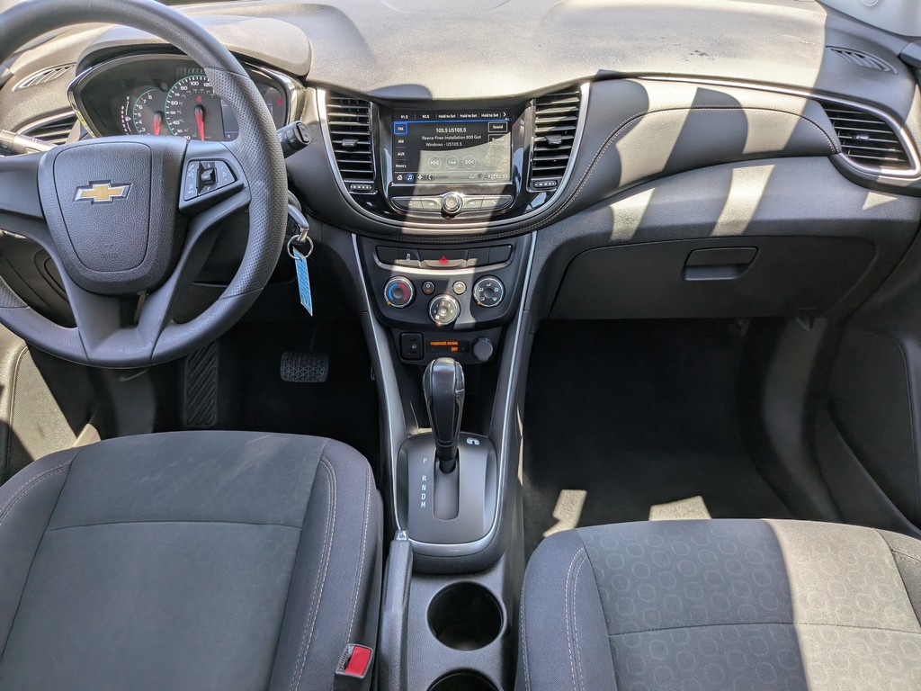 Chevrolet Trax Vehicle Full-screen Gallery Image 12