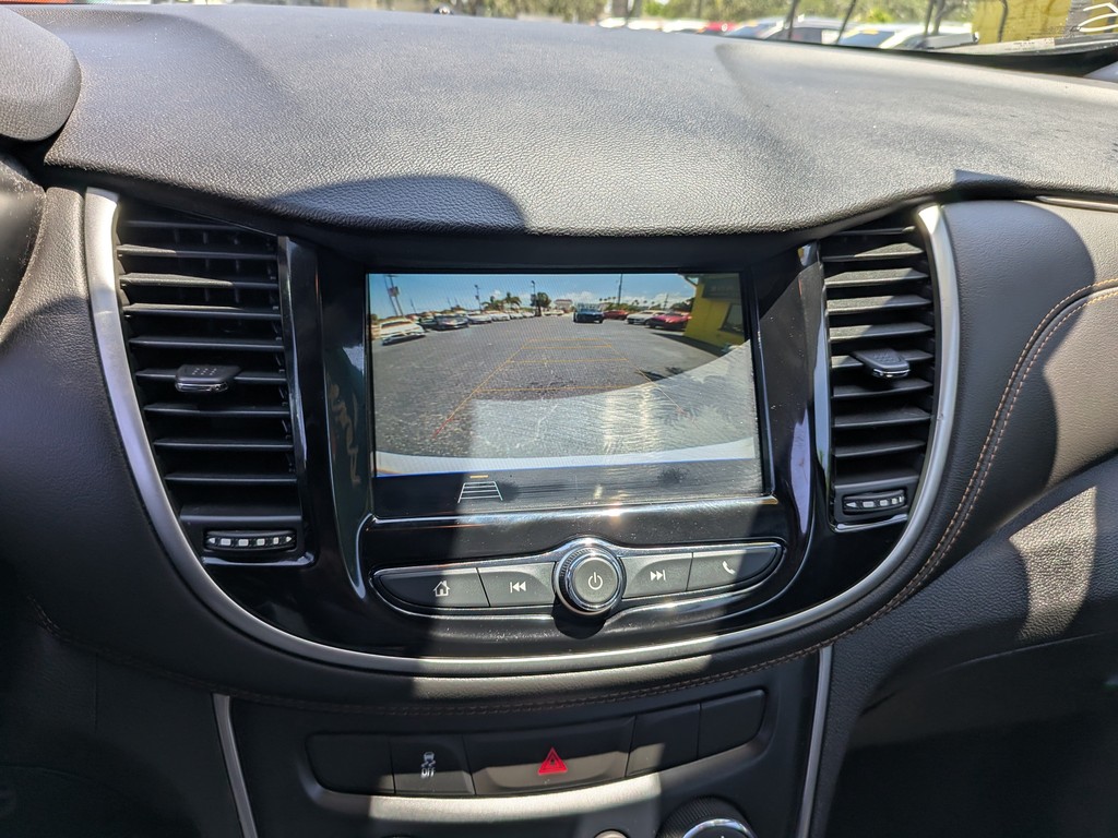 Chevrolet Trax Vehicle Full-screen Gallery Image 20