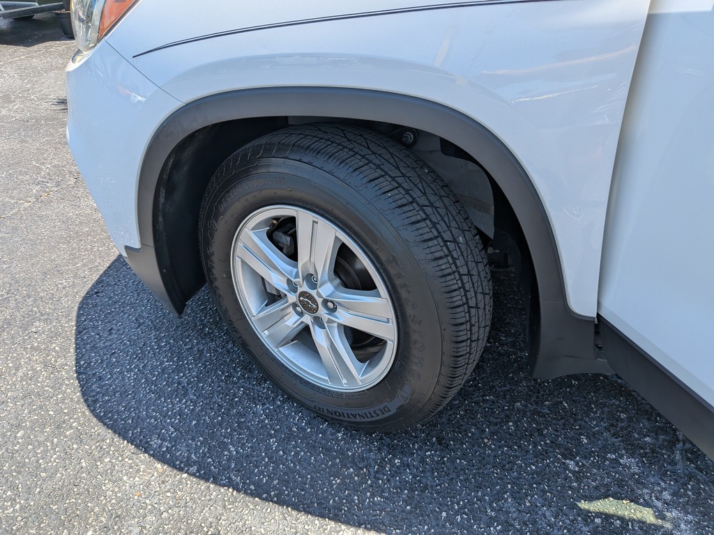 Chevrolet Trax Vehicle Full-screen Gallery Image 29