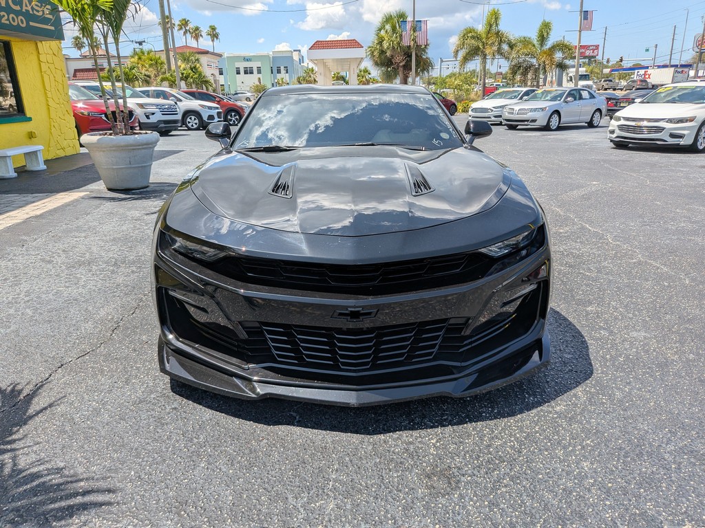 Chevrolet Camaro Vehicle Full-screen Gallery Image 05