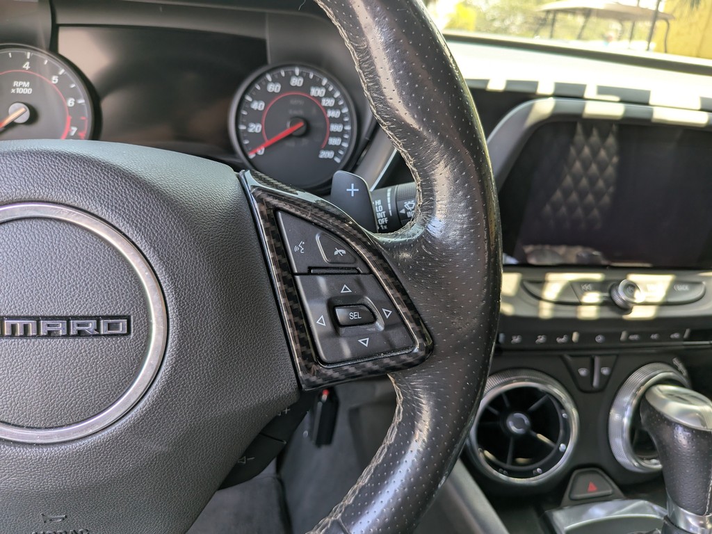 Chevrolet Camaro Vehicle Full-screen Gallery Image 28