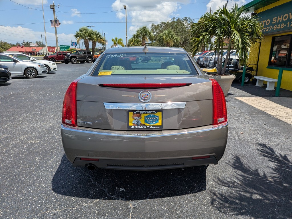 Cadillac CTS Sedan Vehicle Full-screen Gallery Image 04