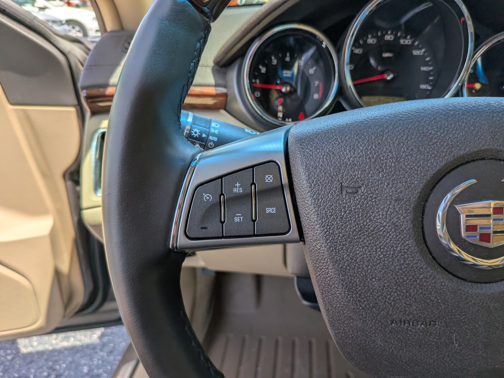 Cadillac CTS Sedan Vehicle Full-screen Gallery Image 25