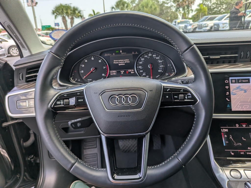 Audi A6 Vehicle Full-screen Gallery Image 28