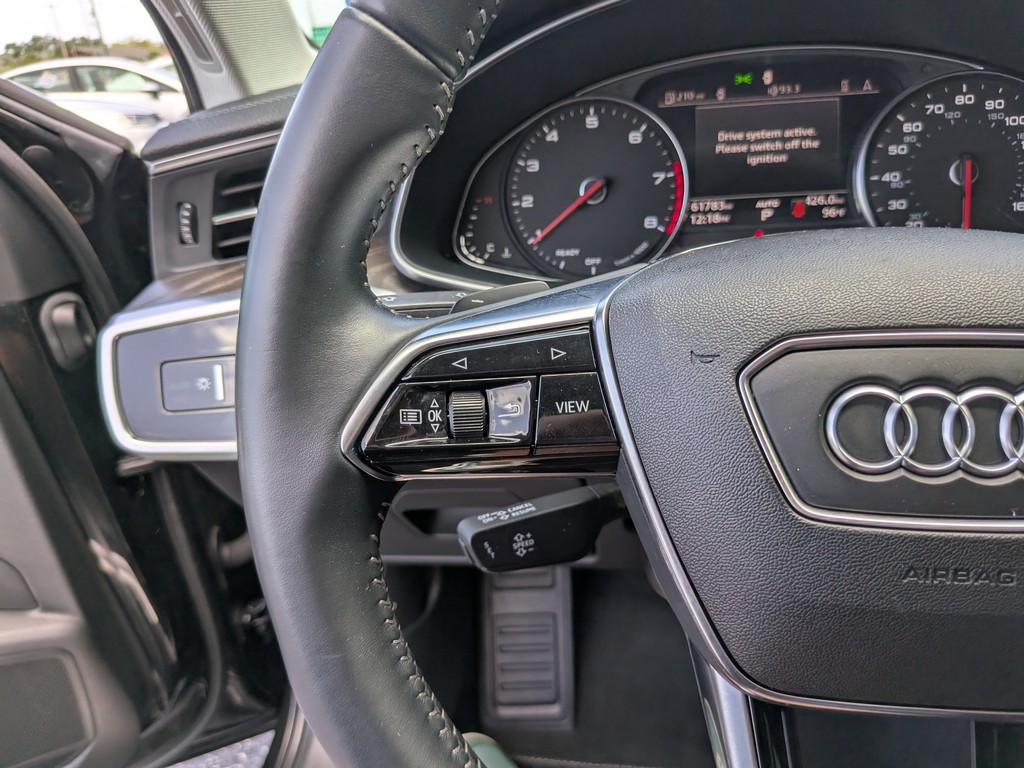 Audi A6 Vehicle Full-screen Gallery Image 29