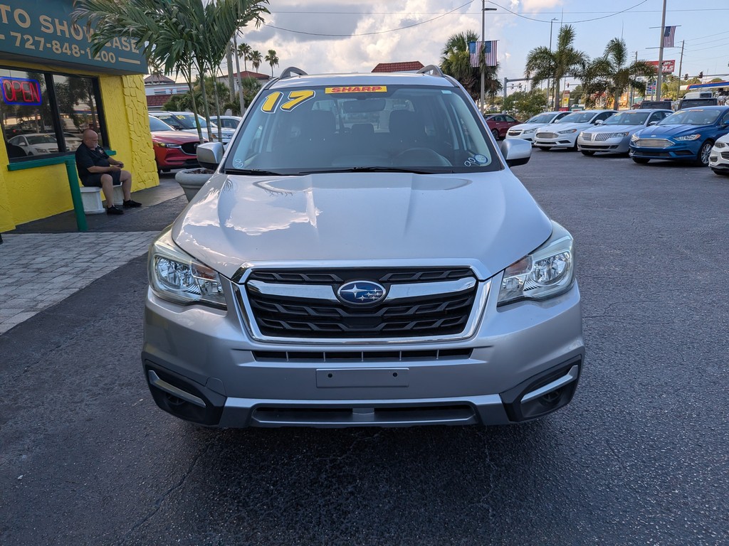 Subaru Forester Vehicle Full-screen Gallery Image 05