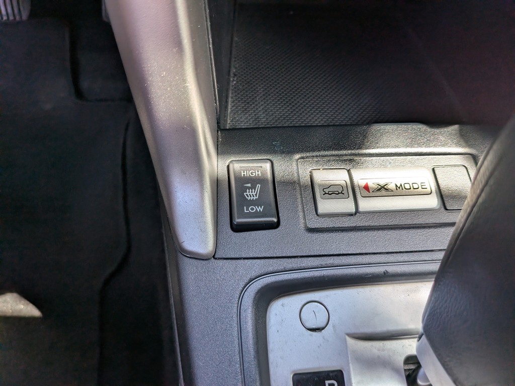 Subaru Forester Vehicle Full-screen Gallery Image 24