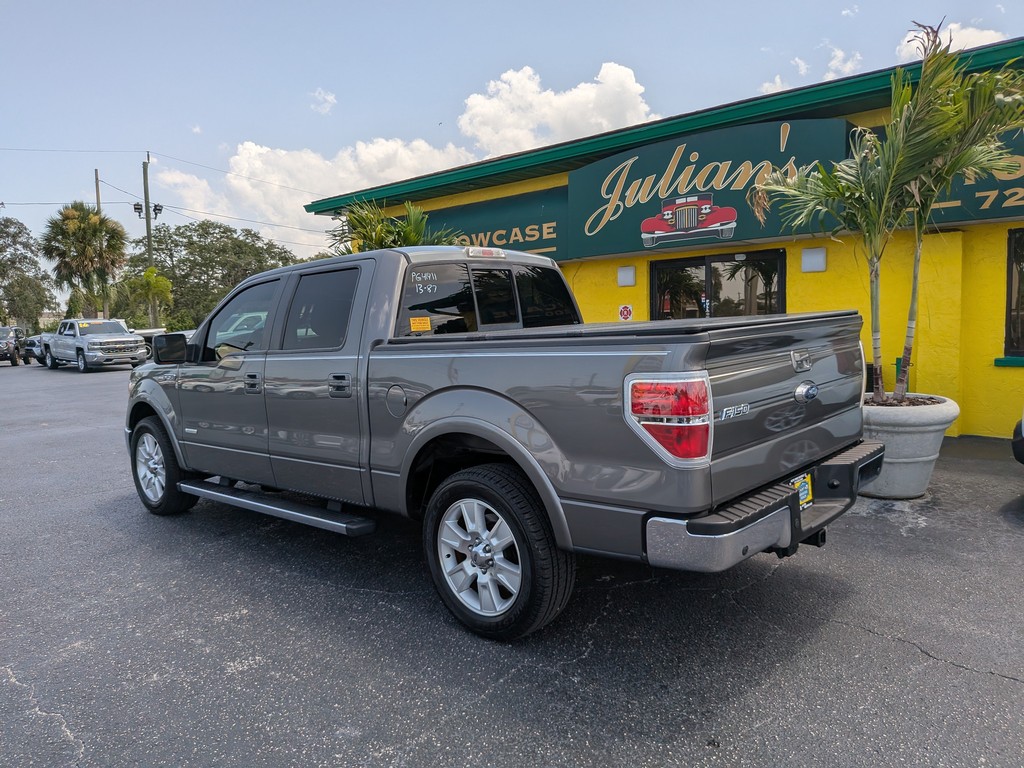 Ford F-150 Vehicle Full-screen Gallery Image 03