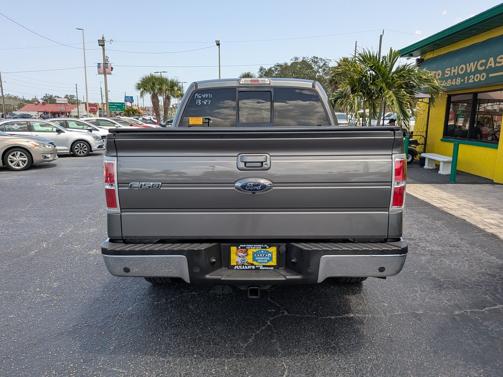 Ford F-150 Vehicle Full-screen Gallery Image 04
