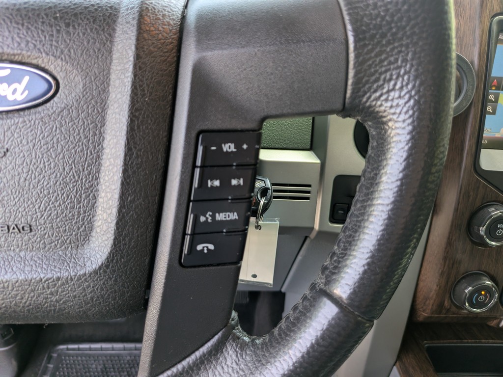 Ford F-150 Vehicle Full-screen Gallery Image 29