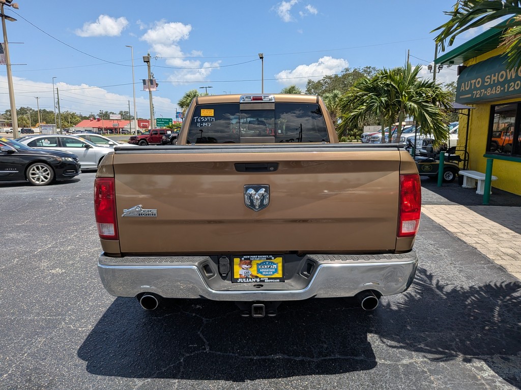 Ram 1500 Vehicle Full-screen Gallery Image 04
