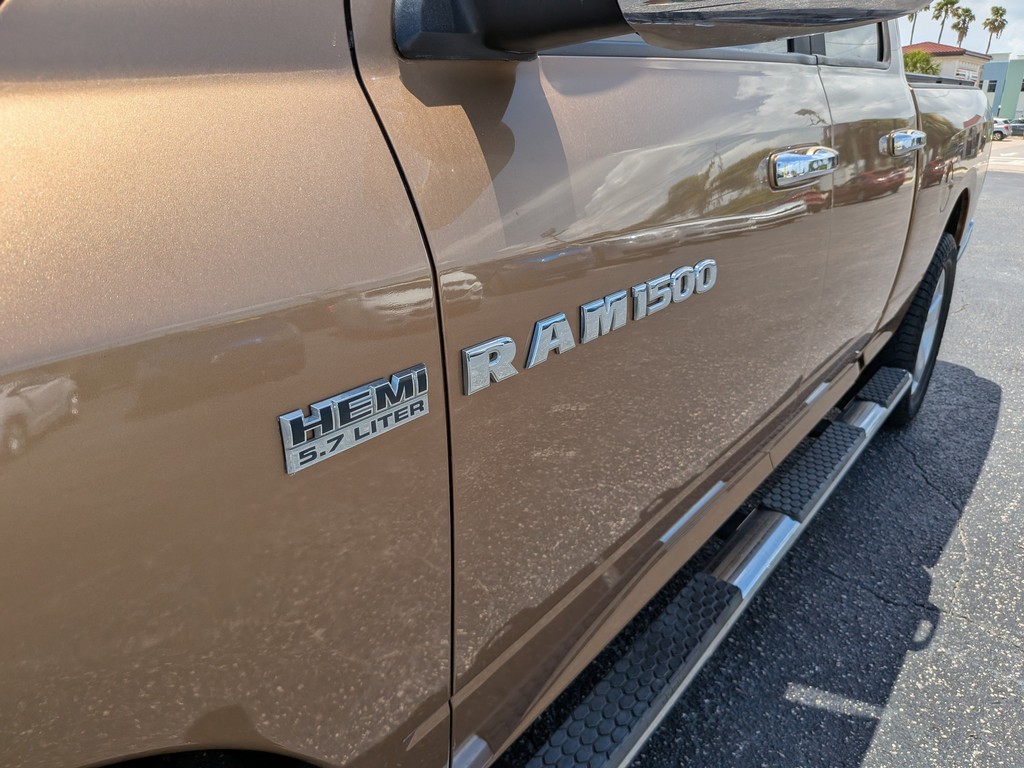 Ram 1500 Vehicle Full-screen Gallery Image 08