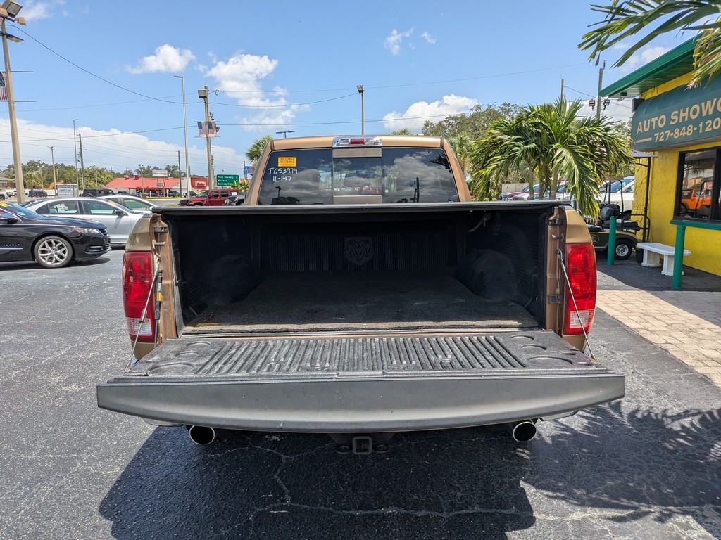 Ram 1500 Vehicle Full-screen Gallery Image 10