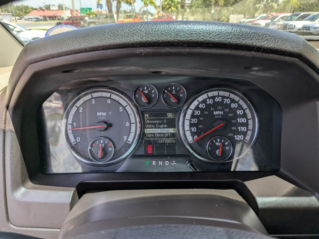 Ram 1500 Vehicle Full-screen Gallery Image 29