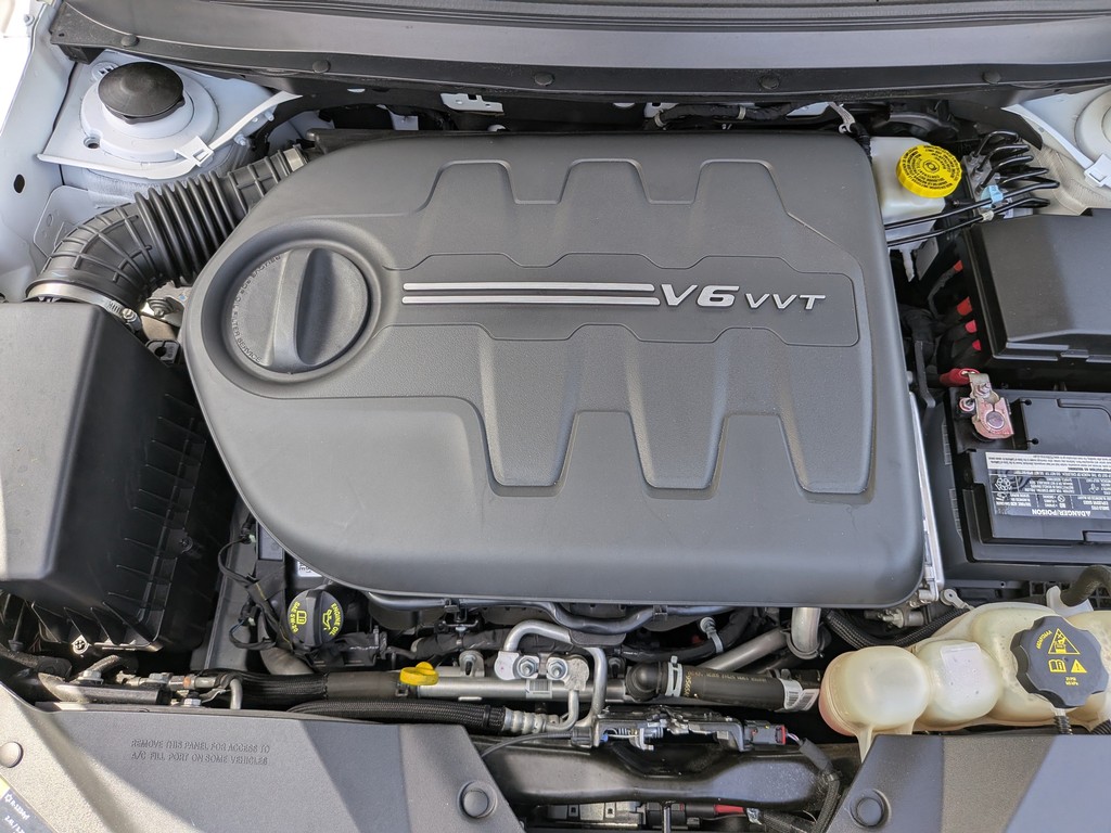 Jeep Cherokee Vehicle Full-screen Gallery Image 08
