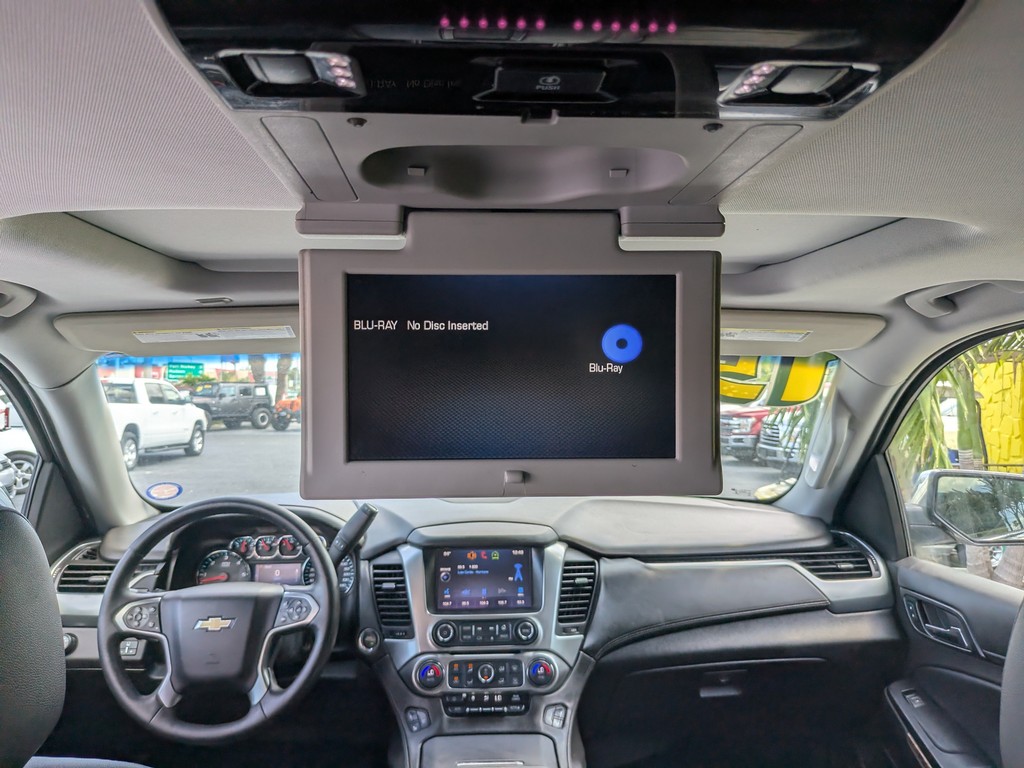 Chevrolet Tahoe Vehicle Full-screen Gallery Image 17