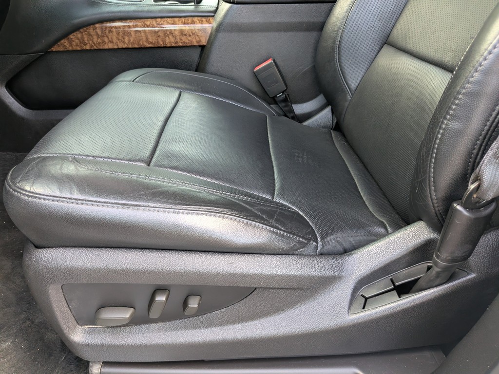 Chevrolet Tahoe Vehicle Full-screen Gallery Image 24