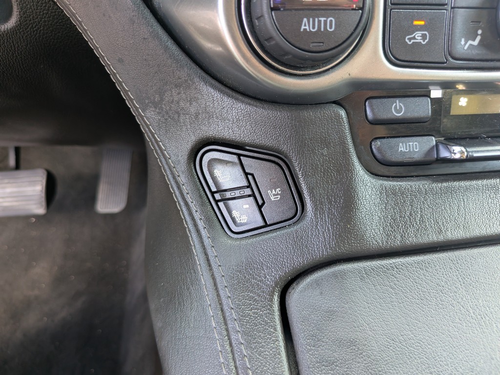 Chevrolet Tahoe Vehicle Full-screen Gallery Image 29