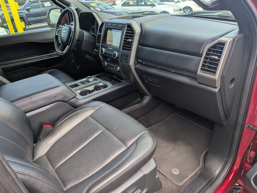 Ford Expedition Vehicle Full-screen Gallery Image 11