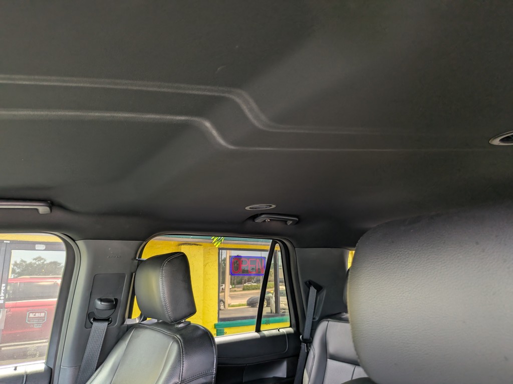 Ford Expedition Vehicle Full-screen Gallery Image 22