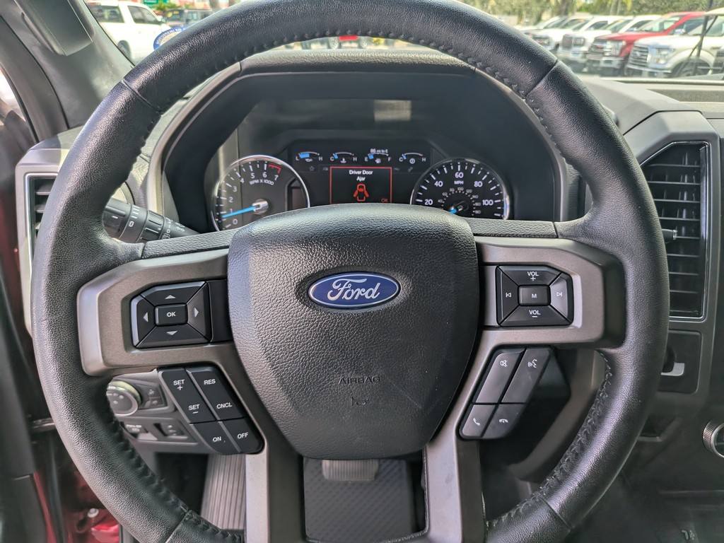 Ford Expedition Vehicle Full-screen Gallery Image 31