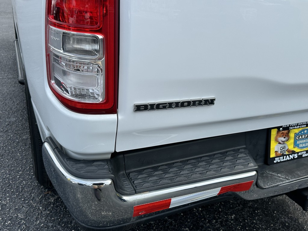 Ram 1500 Vehicle Full-screen Gallery Image 07