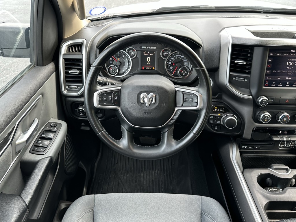 Ram 1500 Vehicle Full-screen Gallery Image 12