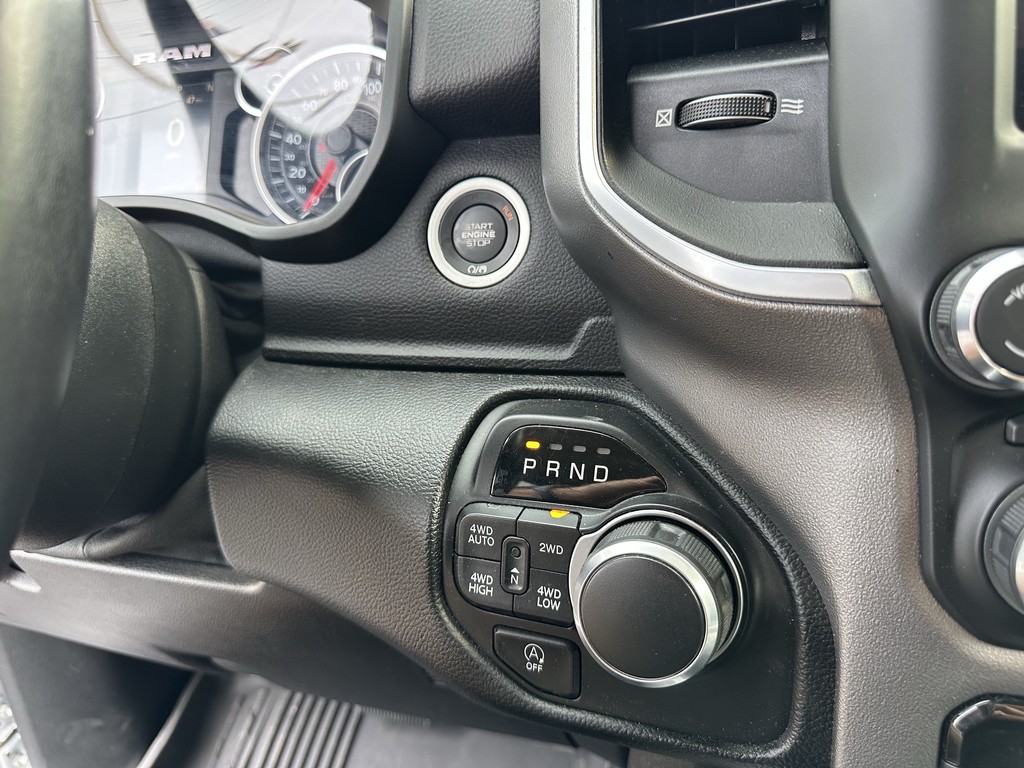 Ram 1500 Vehicle Full-screen Gallery Image 26