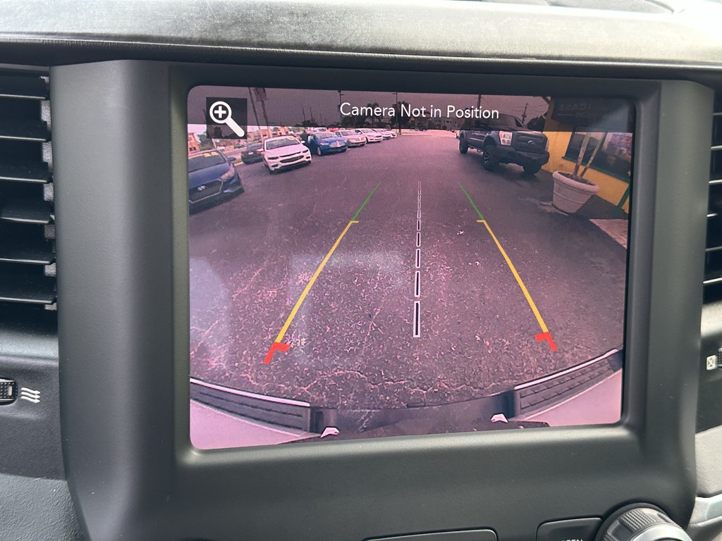 Ram 1500 Vehicle Full-screen Gallery Image 27