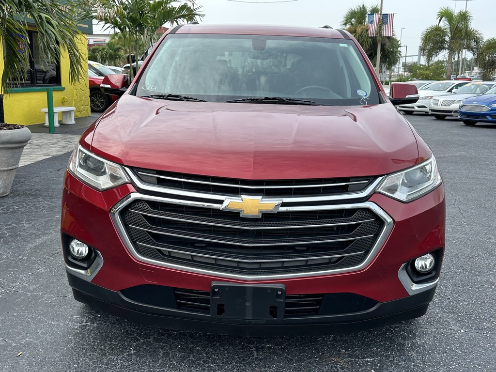 Chevrolet Traverse Vehicle Full-screen Gallery Image 02