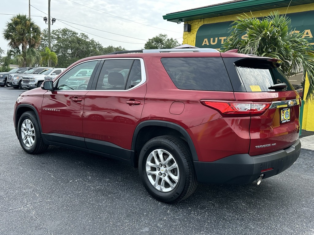 Chevrolet Traverse Vehicle Full-screen Gallery Image 04