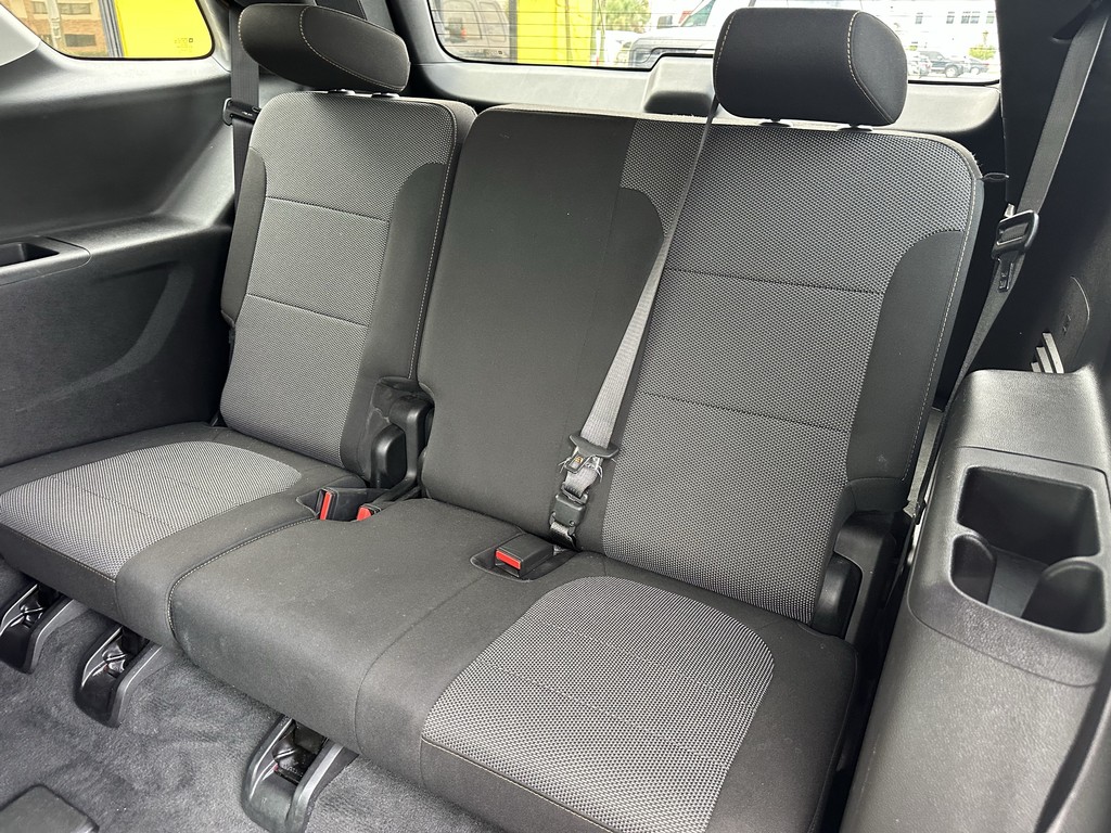 Chevrolet Traverse Vehicle Full-screen Gallery Image 15