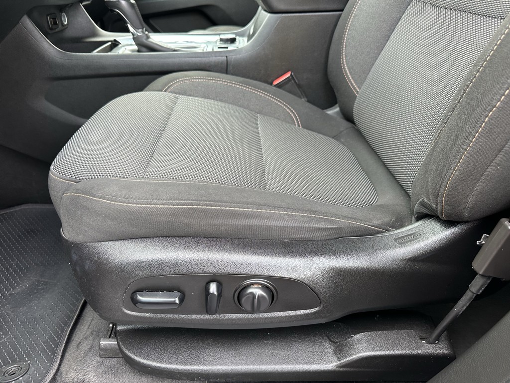 Chevrolet Traverse Vehicle Full-screen Gallery Image 18