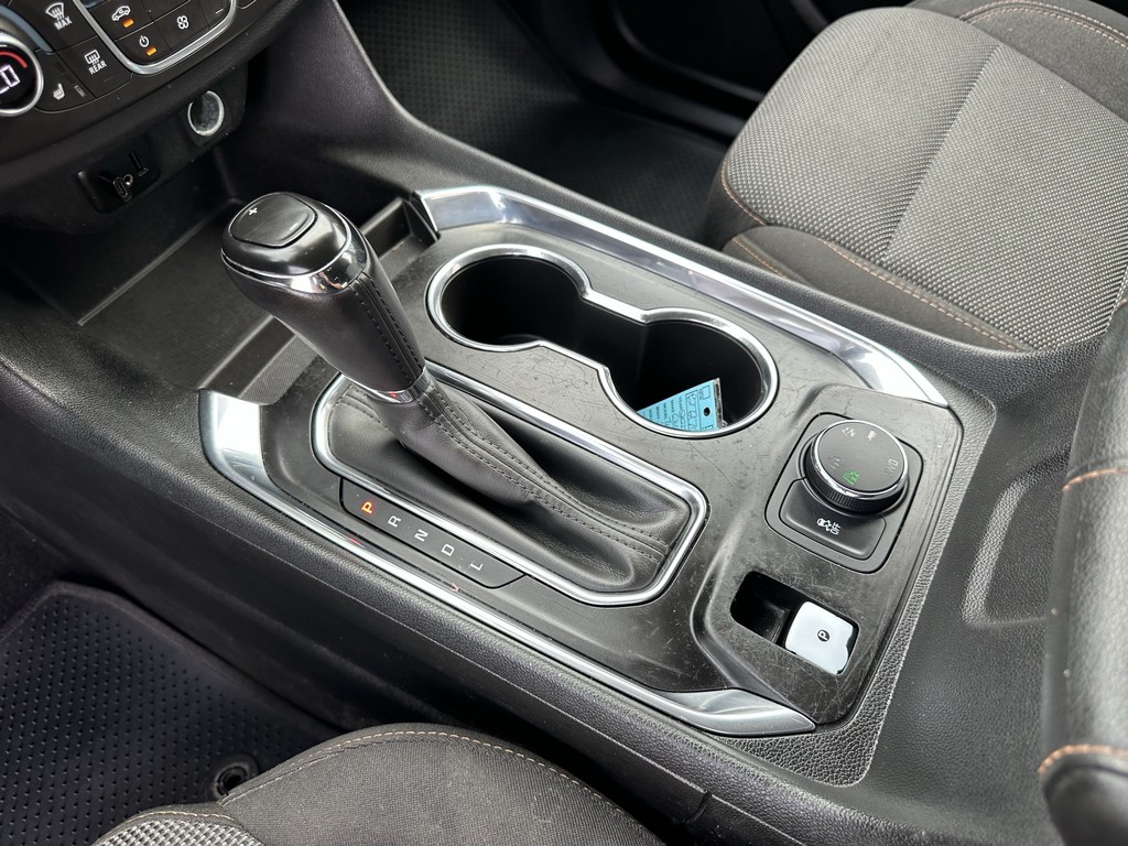 Chevrolet Traverse Vehicle Full-screen Gallery Image 23