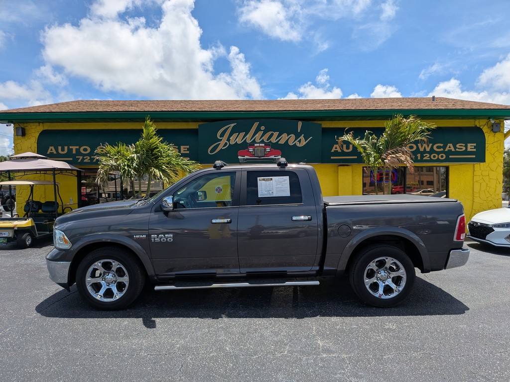Ram 1500 Vehicle Full-screen Gallery Image 02
