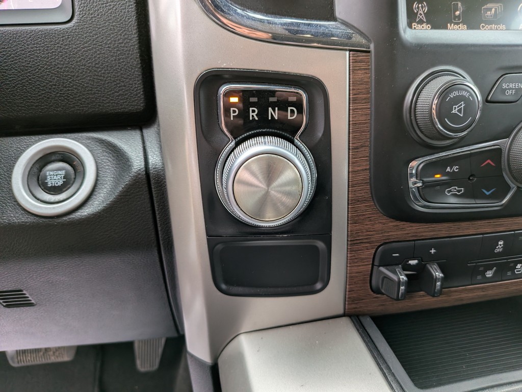 Ram 1500 Vehicle Full-screen Gallery Image 17