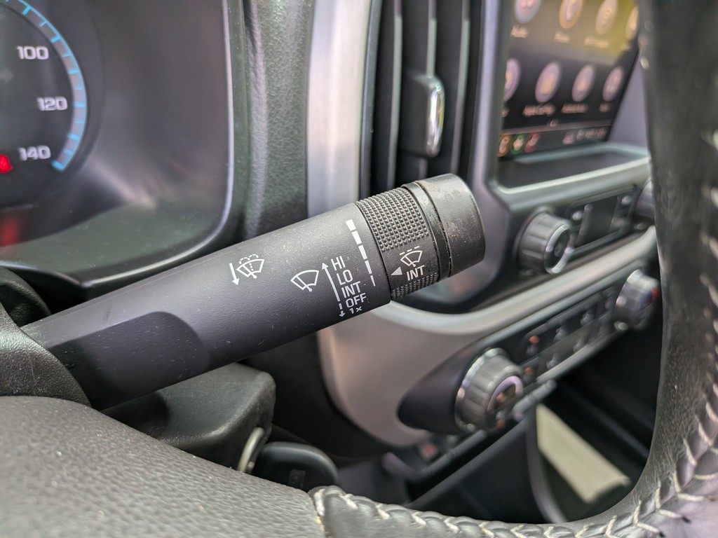 GMC Canyon Vehicle Full-screen Gallery Image 28