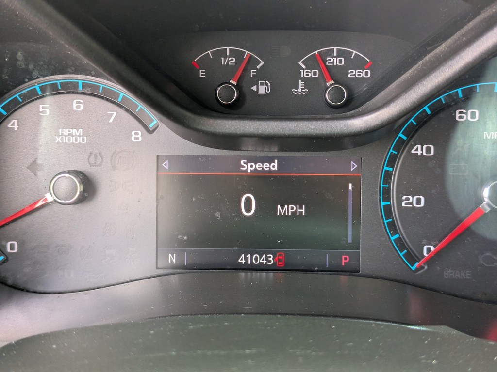 GMC Canyon Vehicle Full-screen Gallery Image 30