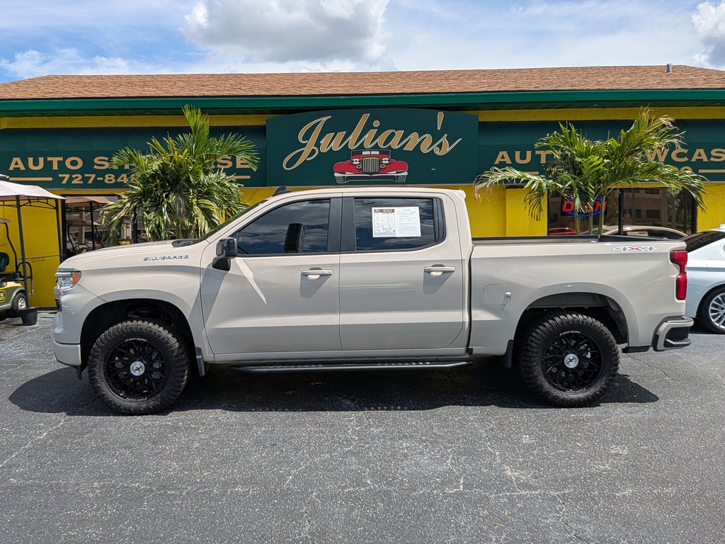 Chevrolet Silverado 1500 Vehicle Full-screen Gallery Image 02