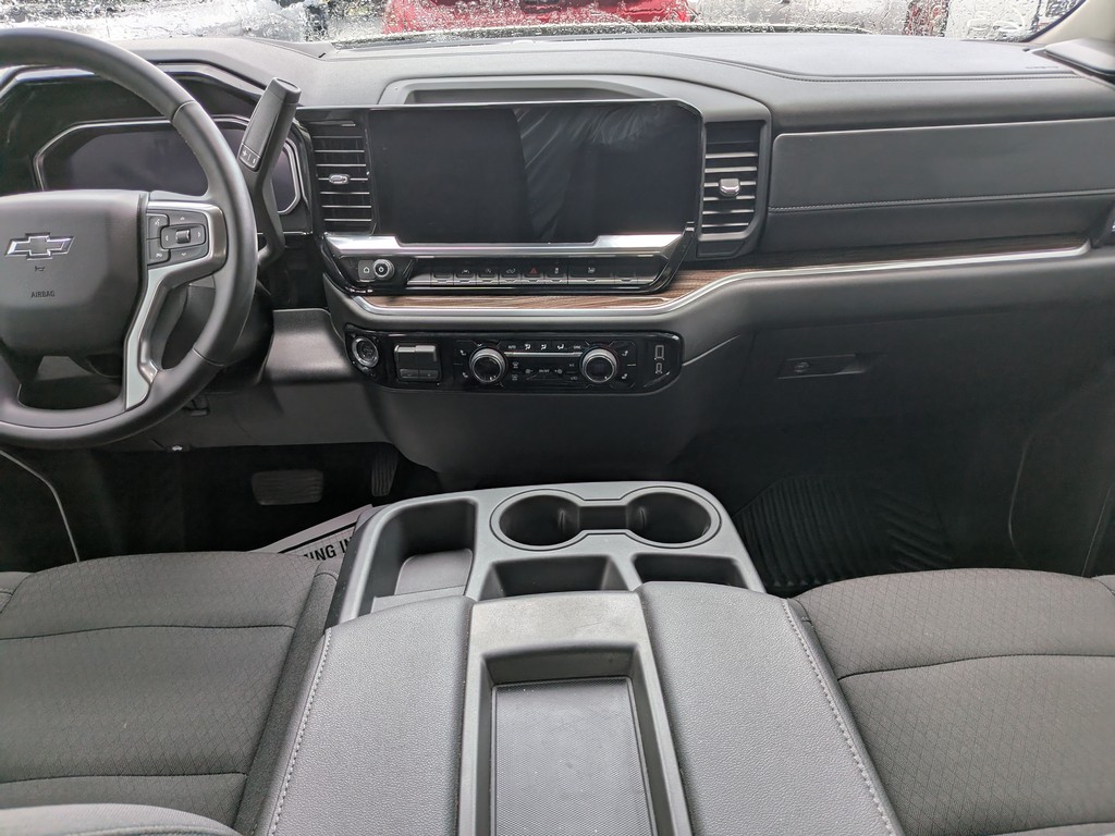 Chevrolet Silverado 1500 Vehicle Full-screen Gallery Image 11