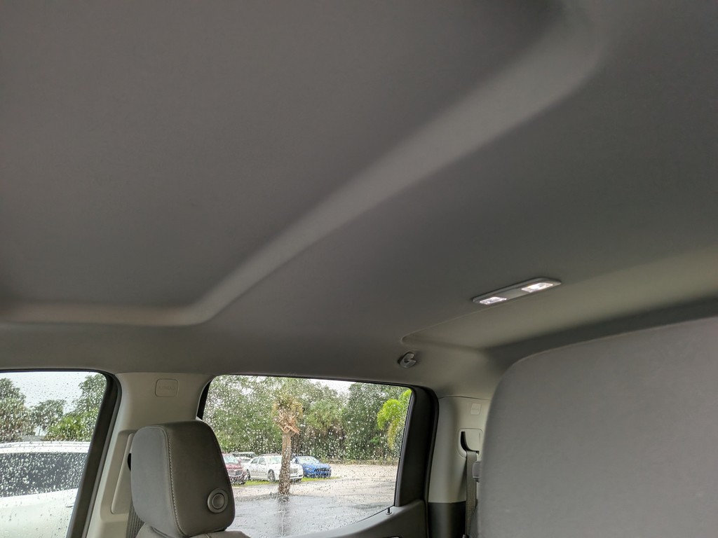 Chevrolet Silverado 1500 Vehicle Full-screen Gallery Image 16