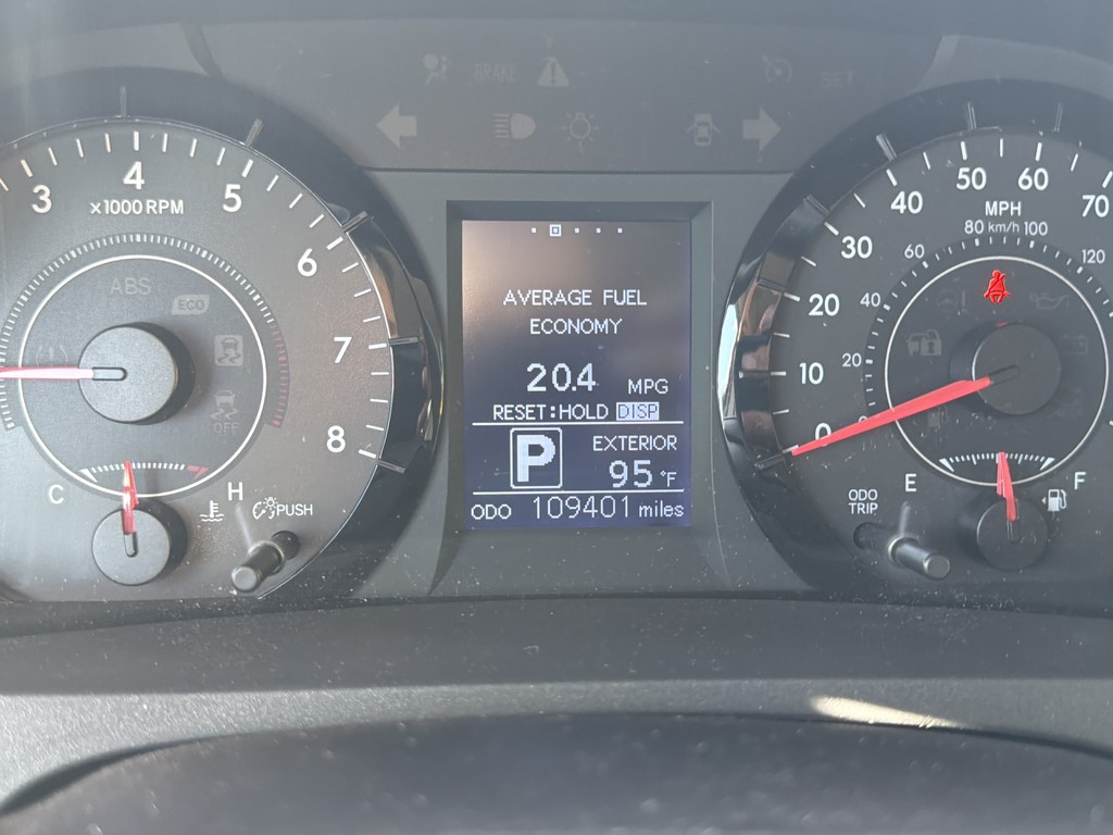 Toyota Sienna Vehicle Full-screen Gallery Image 27