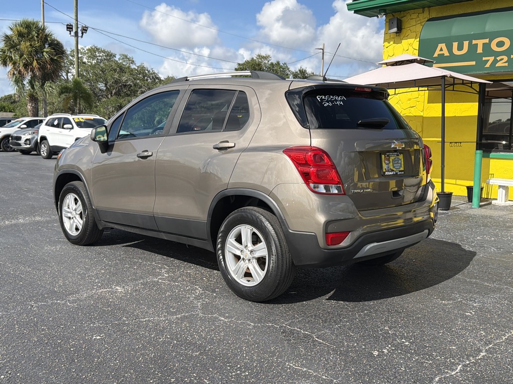 Chevrolet Trax Vehicle Full-screen Gallery Image 03