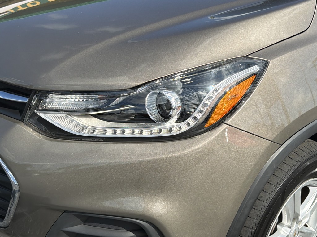 Chevrolet Trax Vehicle Full-screen Gallery Image 05