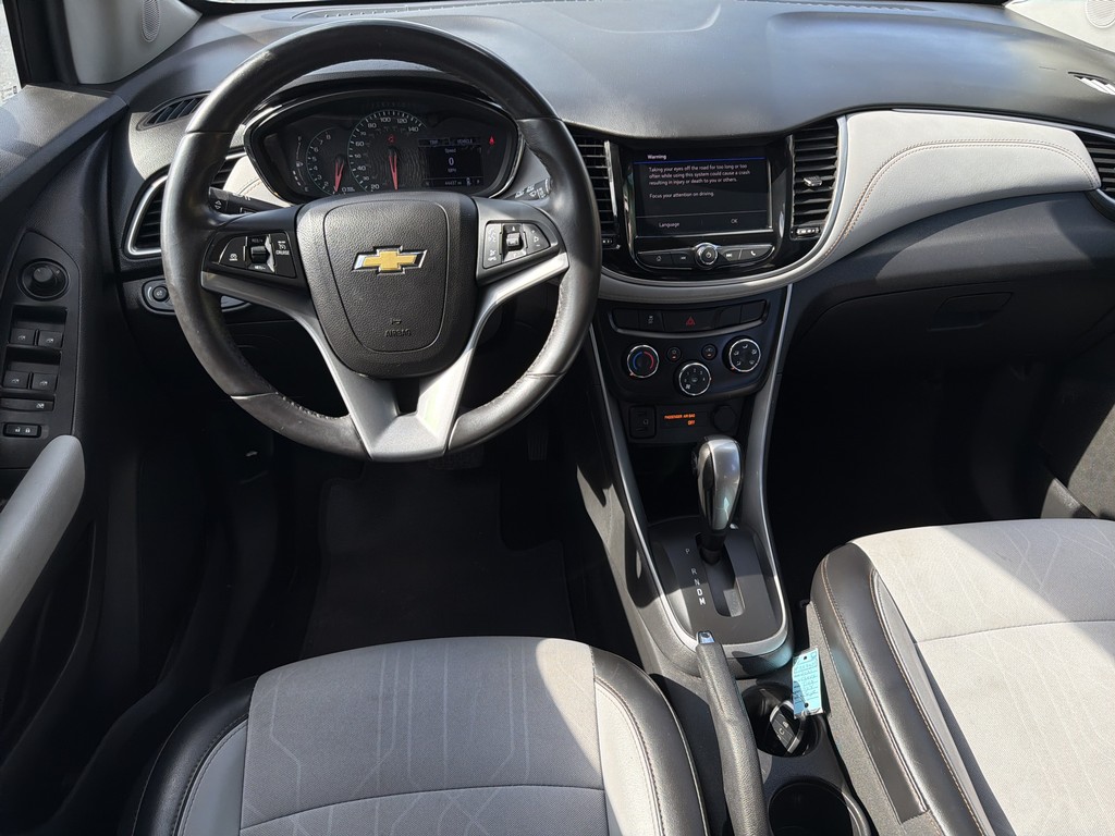 Chevrolet Trax Vehicle Full-screen Gallery Image 12