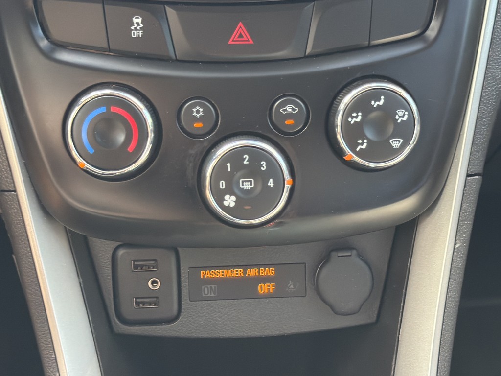 Chevrolet Trax Vehicle Full-screen Gallery Image 20