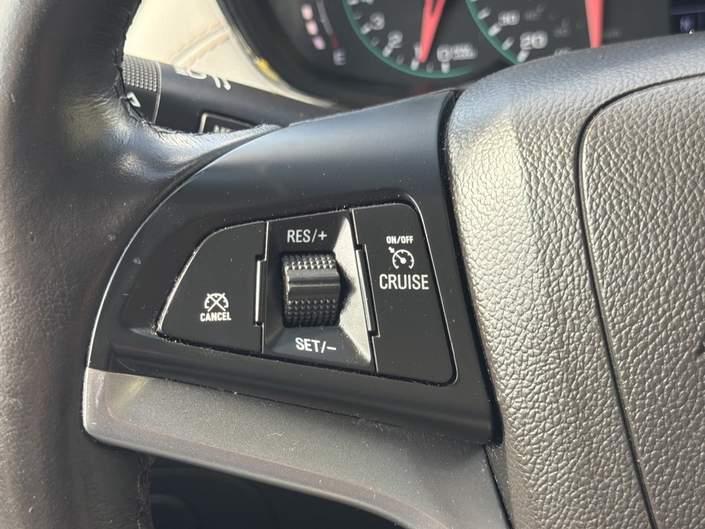 Chevrolet Trax Vehicle Full-screen Gallery Image 24